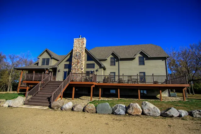 Hidden Hill Lodge & Guide Service