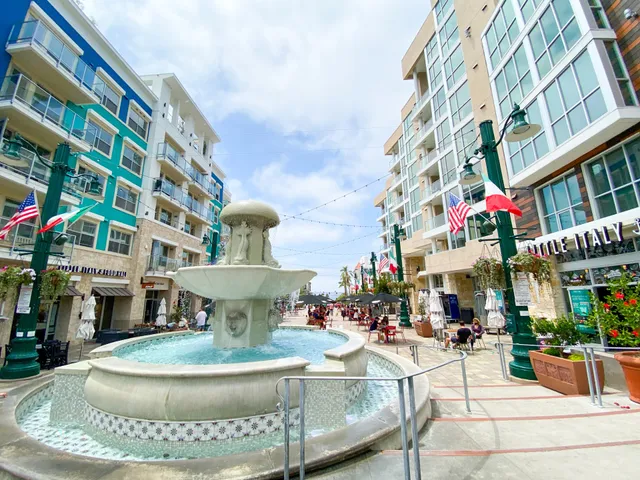 Nomad Haus by ITH - Downtown San Diego Little Italy