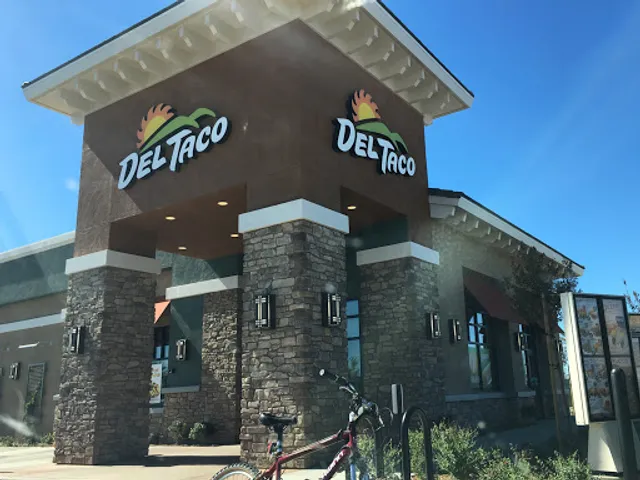 Del Taco