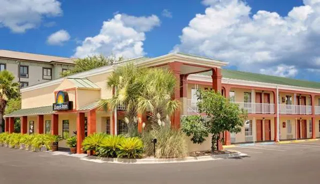 Days Inn by Wyndham Fort Walton Beach