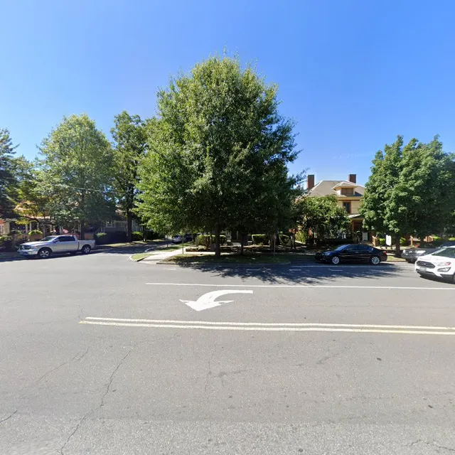 Loo Loo's Hair Salon