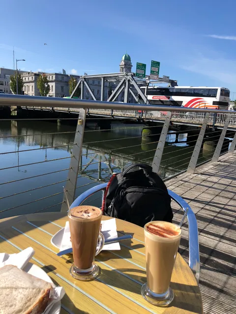 Cafe Gusto Lapps Quay