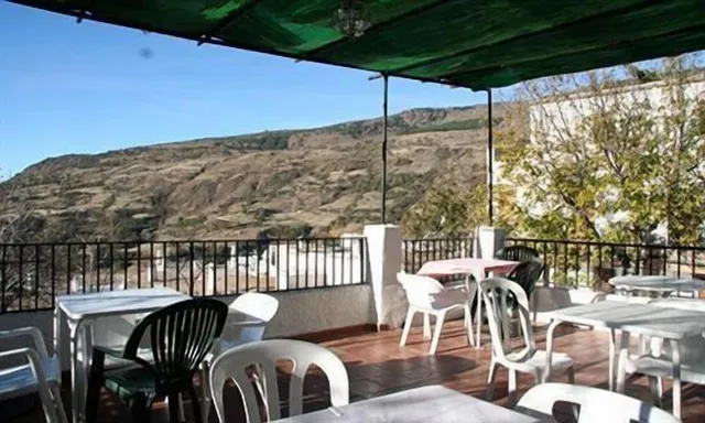 Hostal Rural Poqueira