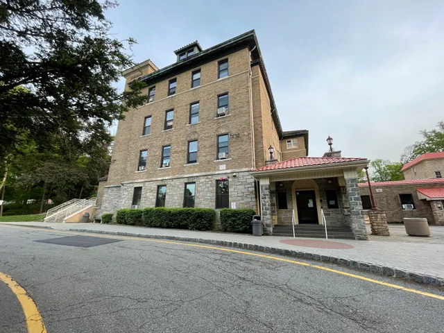 Rabbinical College Of America-Lubavitch