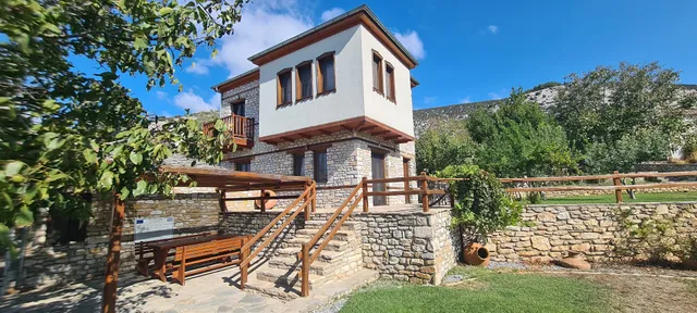 HARMONY Deluxe Villas Theologos