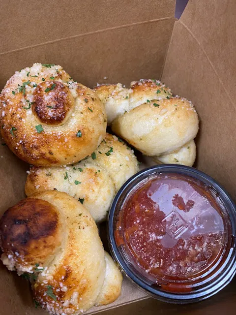 GMAC Pizza Wings & More