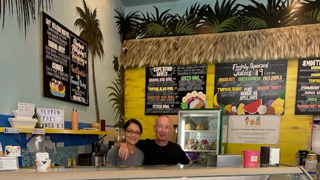 Yum Gelato Coolum (Ice Cream & Juice Bar)