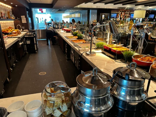 Delta Sky Club