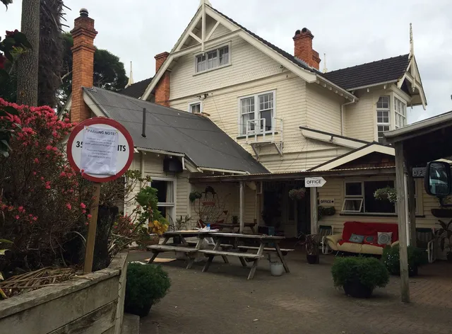 City Garden Lodge - BBH