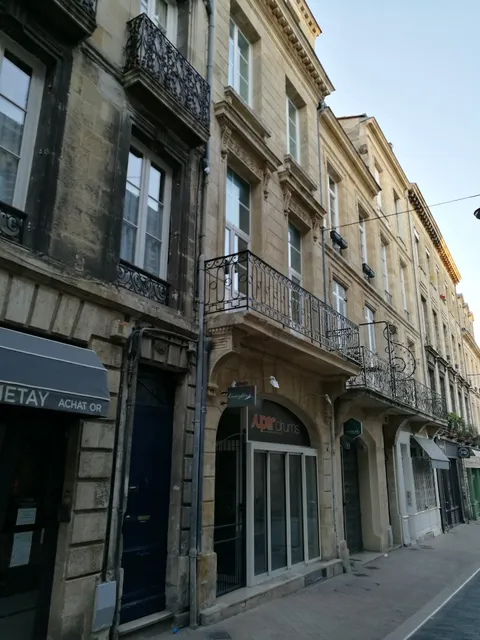 Une Chambre en Ville