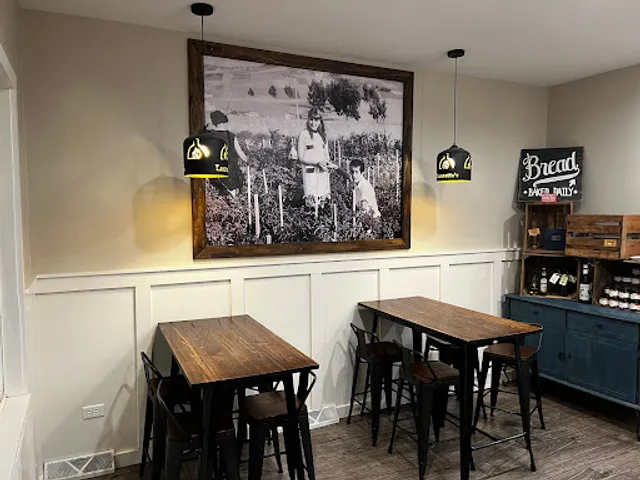 Lauretta's Italian Bake Shop & Cafe