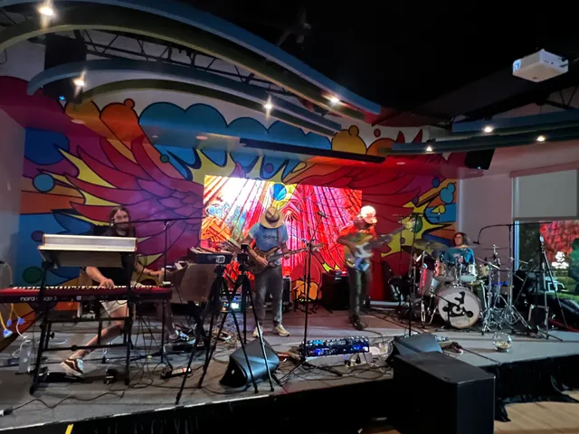 The Cardinal Restaurant and Bar