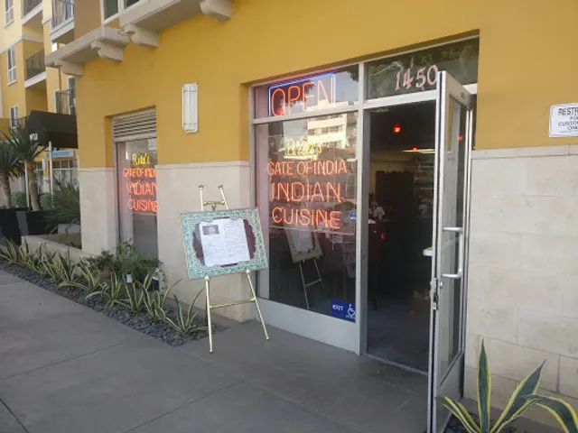 Rita's Gate Of India