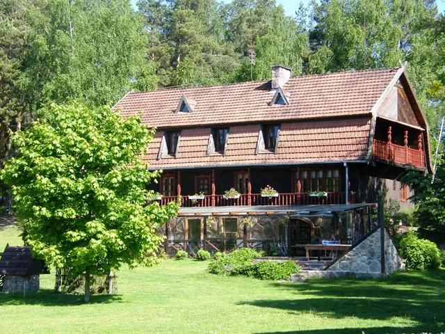 Bertasiunai Homestead