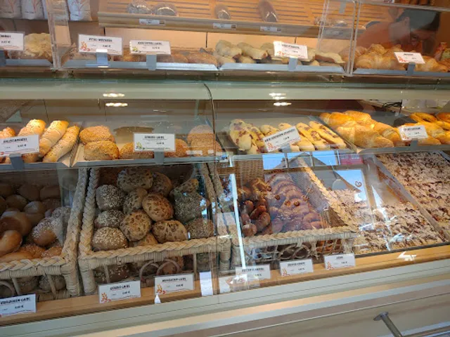 Hiasl's Brot Manufaktur und feine Kuchen