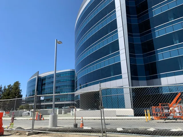 Apple Stevens Creek Eight