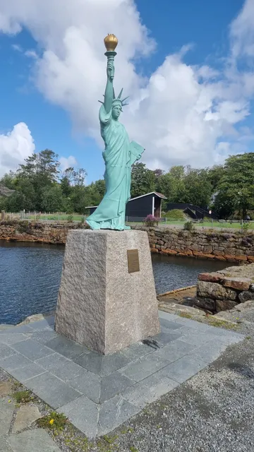 Little Statue of Liberty