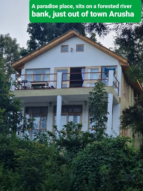 Holiday apartment by the river near Arusha