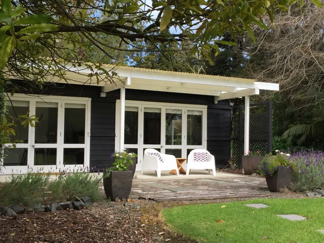 144 on Jones, Beautiful Accommodation, Omaha Beach