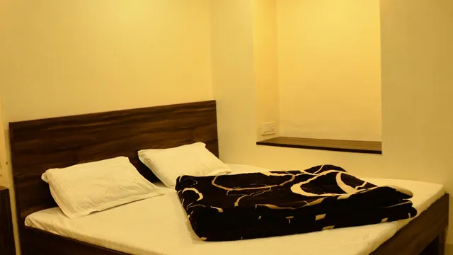 Hotel Bindra Paradise ( 800 m From Golden Temple )