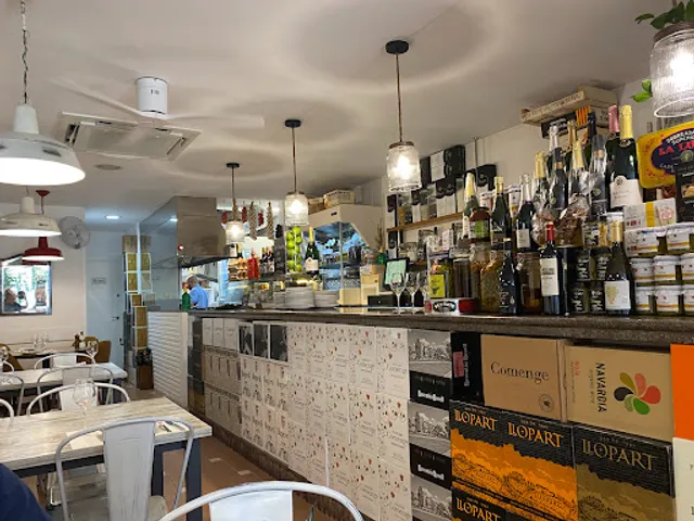 Vins i Tapes Galileu