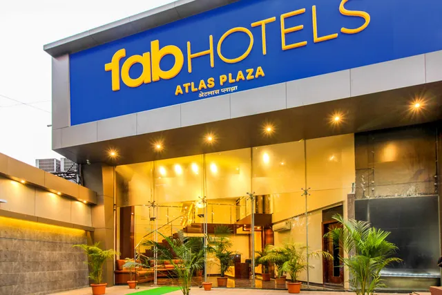 फॅब हॉटेल ॲटलास प्लाजा