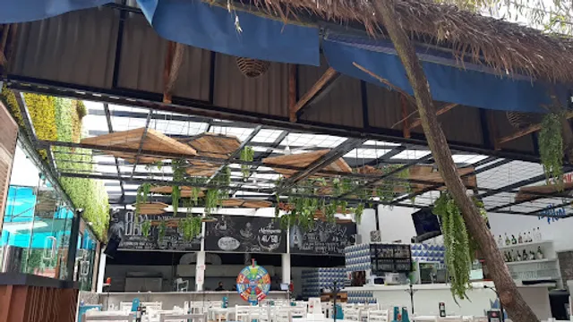 41/50 Marisquería de Barrio Tipo Baja