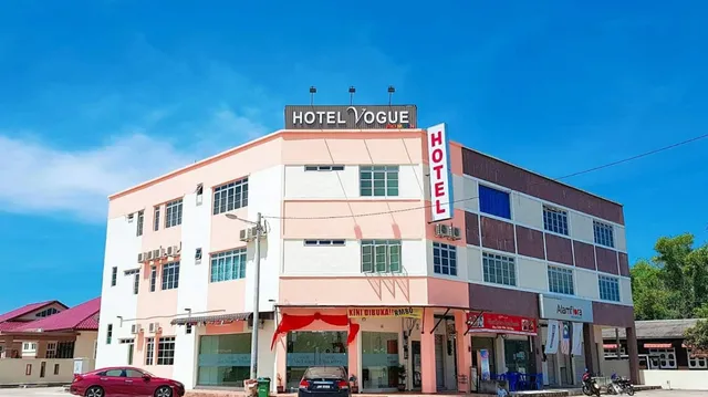 Hotel Vogue Rompin