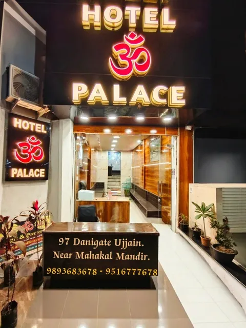 Hotel OM Palace
