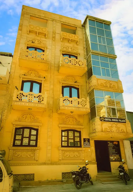 Hotel Isikha Palace