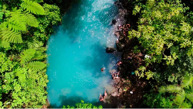 Rio Celeste Sendero Las Sorpresas