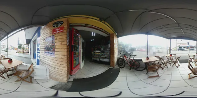 Petis & Café Da Cris