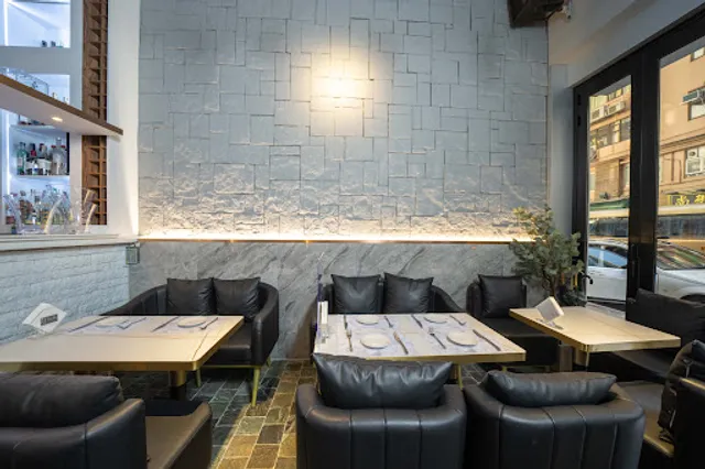 RuRu Tapas Restaurant & Bar