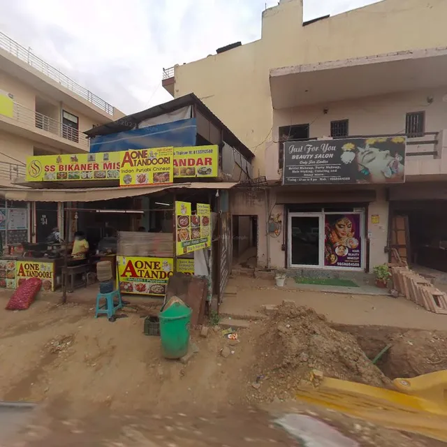 Khana Khazana Restaurant