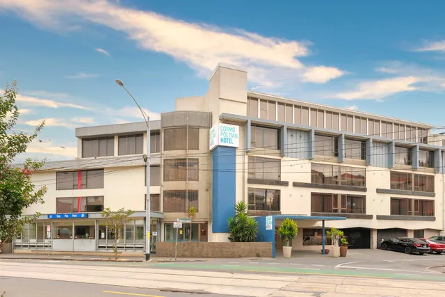 Cosmopolitan Hotel and Apartments
