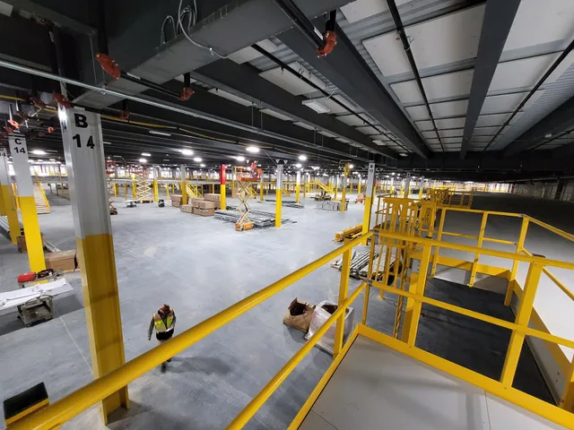 Canton Amazon Fulfillment Center JAN1
