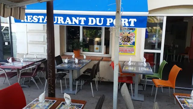 Bar restaurant du port