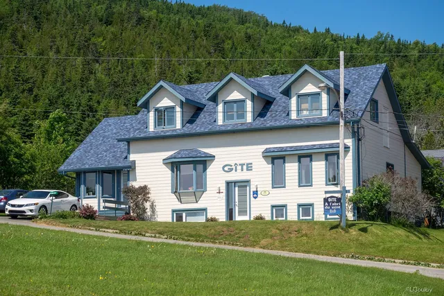 Gite in the shelter of the Wind Bed and Breakfast