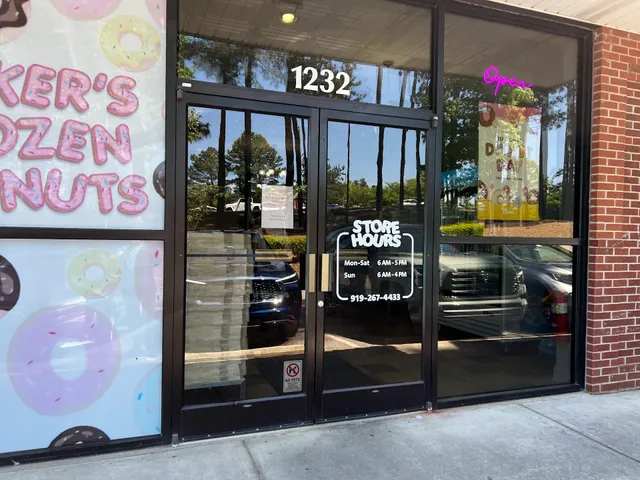 Baker’s Dozen Donuts Apex