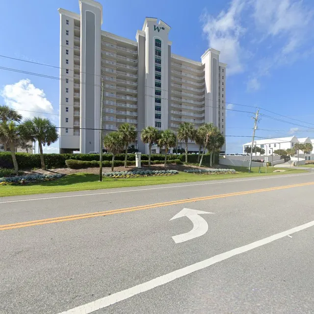 Beachfront 2BR/2BA w/ Jacuzzi