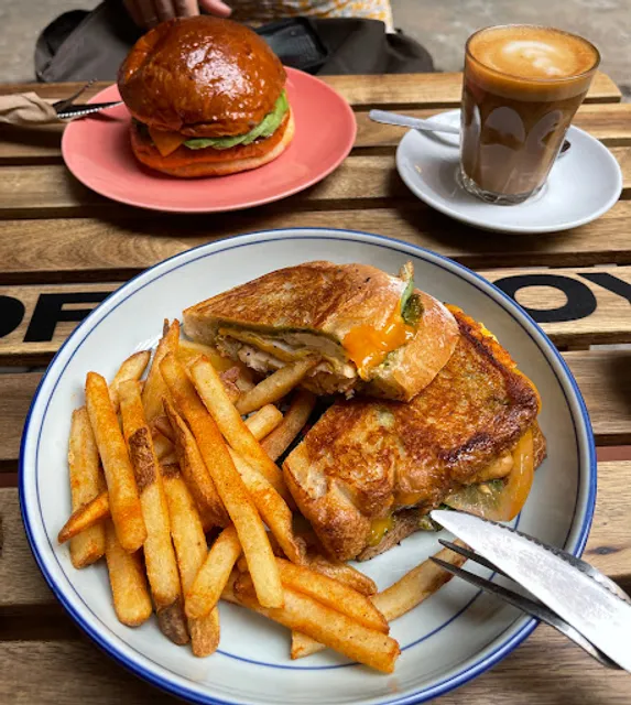 Coffeeboy Club @ The Gasket Alley