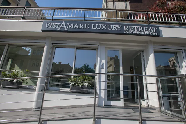 VistAmare Luxury Retreat