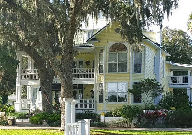 River Lily Inn Bed and Breakfast