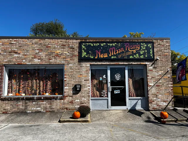 New Moon Rising Gifts & Goods