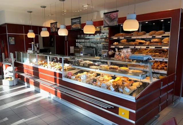 Central LEO The Baker & Bakeries