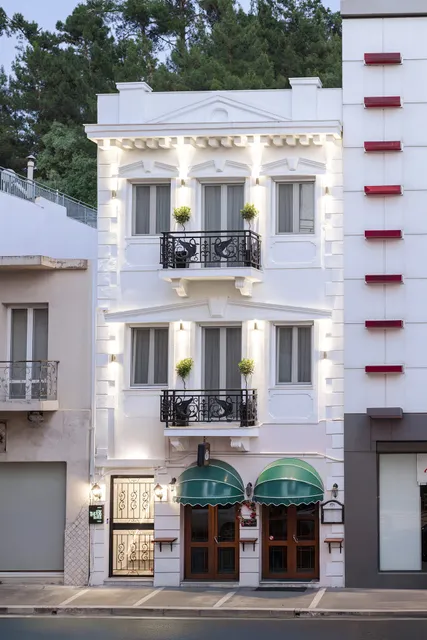 The Jax Luxury City Suites