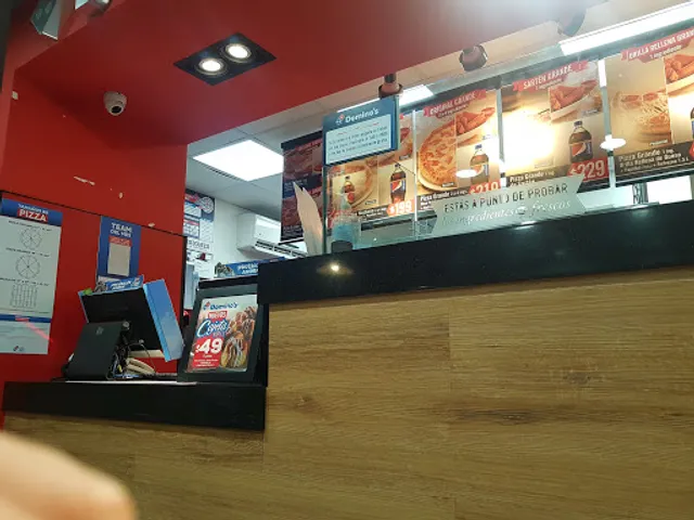Domino's Legaría