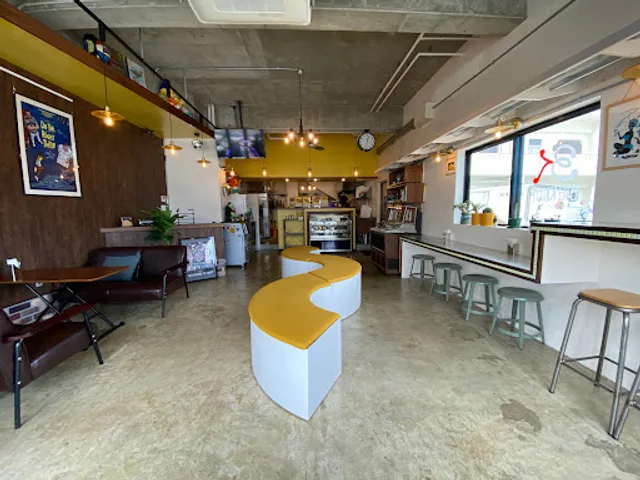 Big Knot Clothing and Cafe