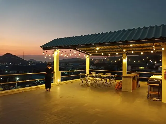 บ้านหลงเลเฮ้าส์