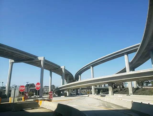 Harbor Transitway / Harbor Fwy Station